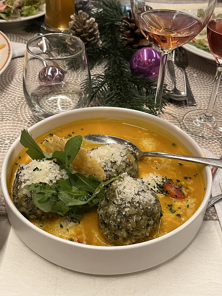 Weihnachtsfeier von ZAW und EBW Weihnachtsfeier von ZAW und EBW