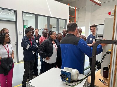 Internationaler Austausch im Bereich der Ausbildung Internationaler Austausch im Bereich der Ausbildung