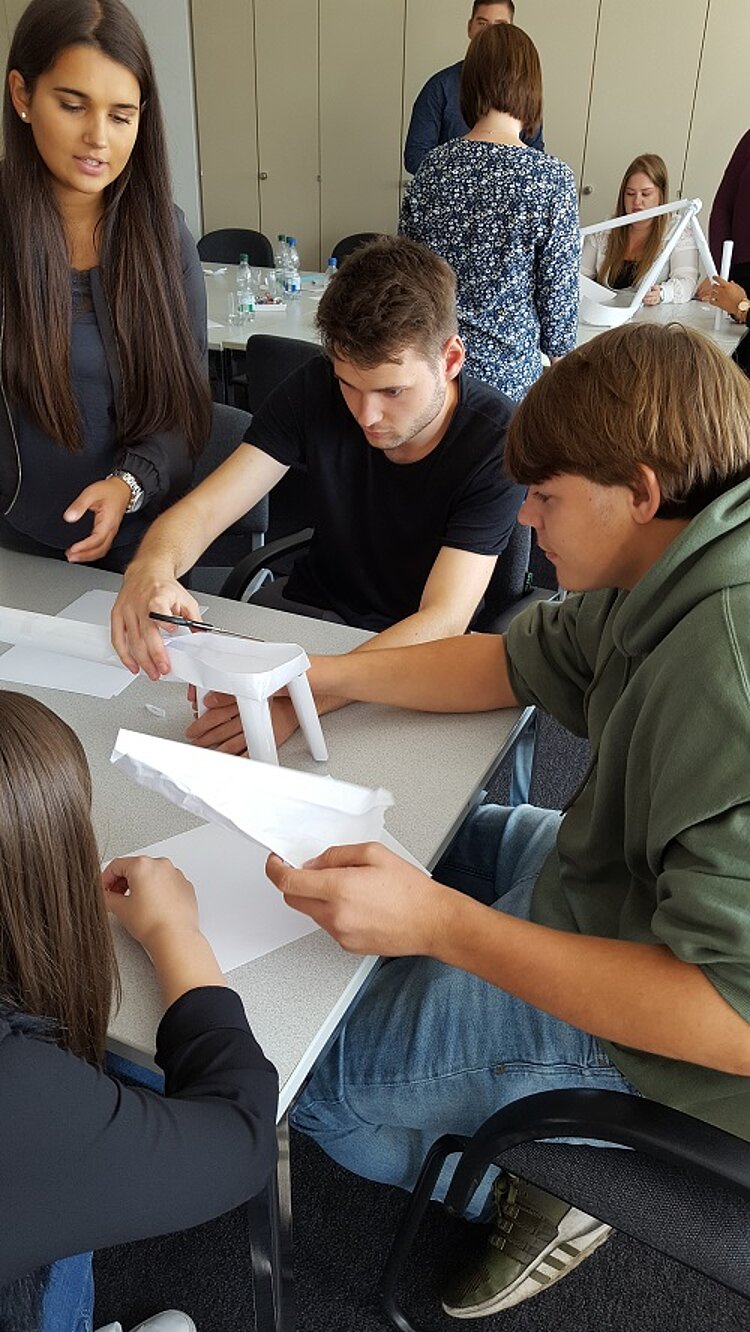 Unsere ersten Wochen im ZAW Unsere ersten Wochen im ZAW