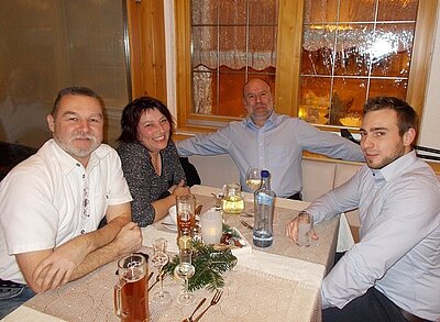 Weihnachtsfeier des ZAW und EBW Weihnachtsfeier des ZAW und EBW