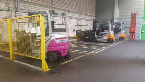 Kaufmännische Azubis zu Besuch bei der Lila Logistik GmbH Kaufmännische Azubis zu Besuch bei der Lila Logistik GmbH-3